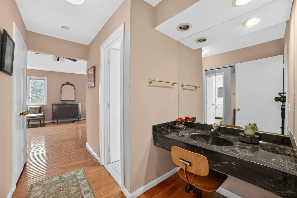 32 Spring Pond Drive Ossining NY 10562
