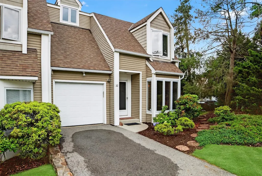 32 Spring Pond Drive Ossining NY 10562