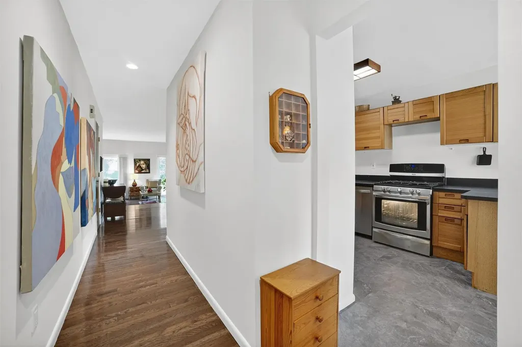 32 Spring Pond Drive Ossining NY 10562