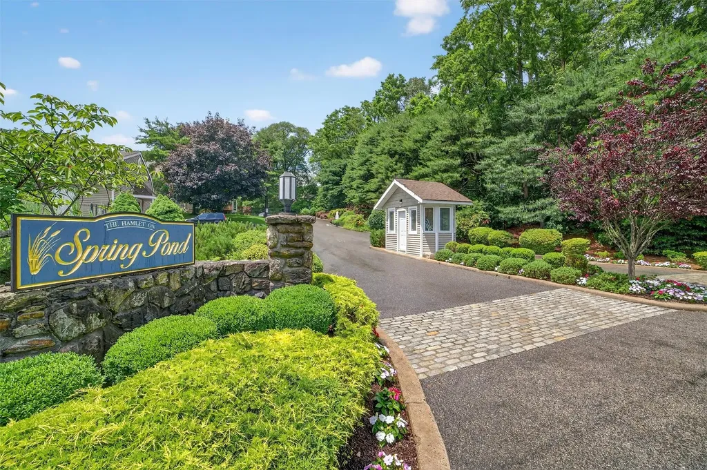 32 Spring Pond Drive Ossining NY 10562