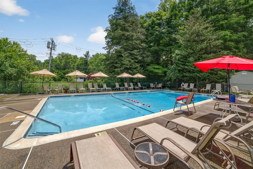 32 Spring Pond Drive Ossining NY 10562