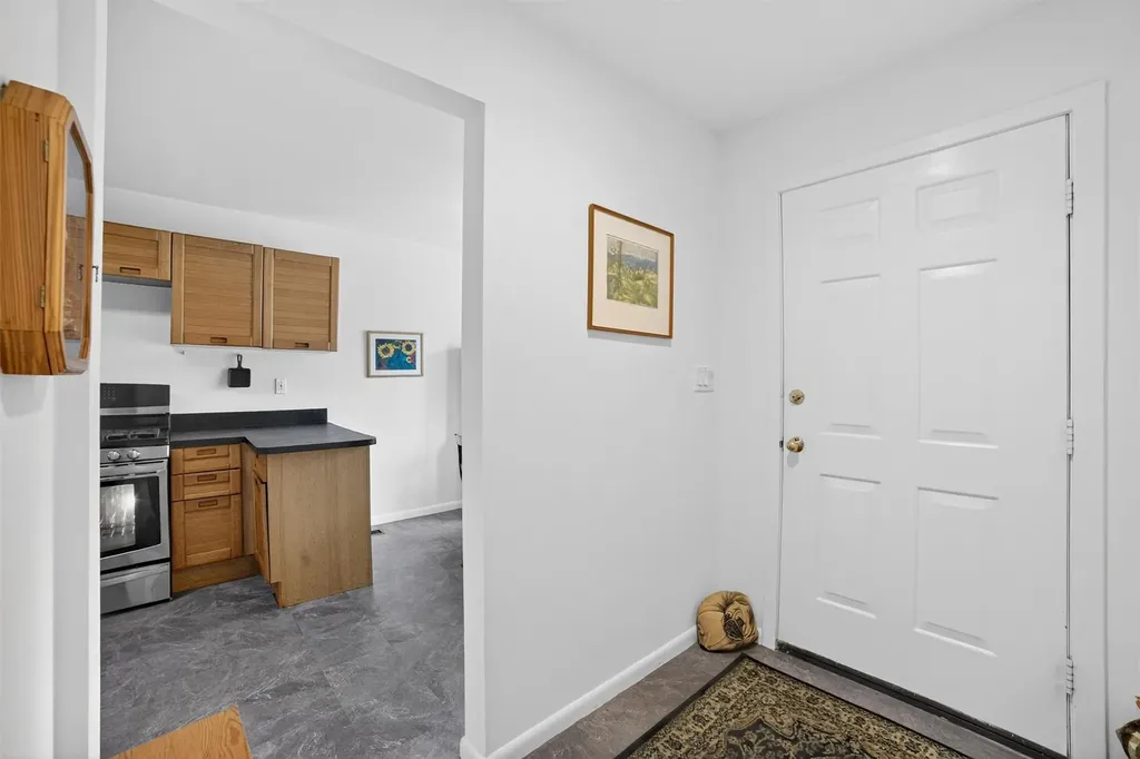 32 Spring Pond Drive Ossining NY 10562