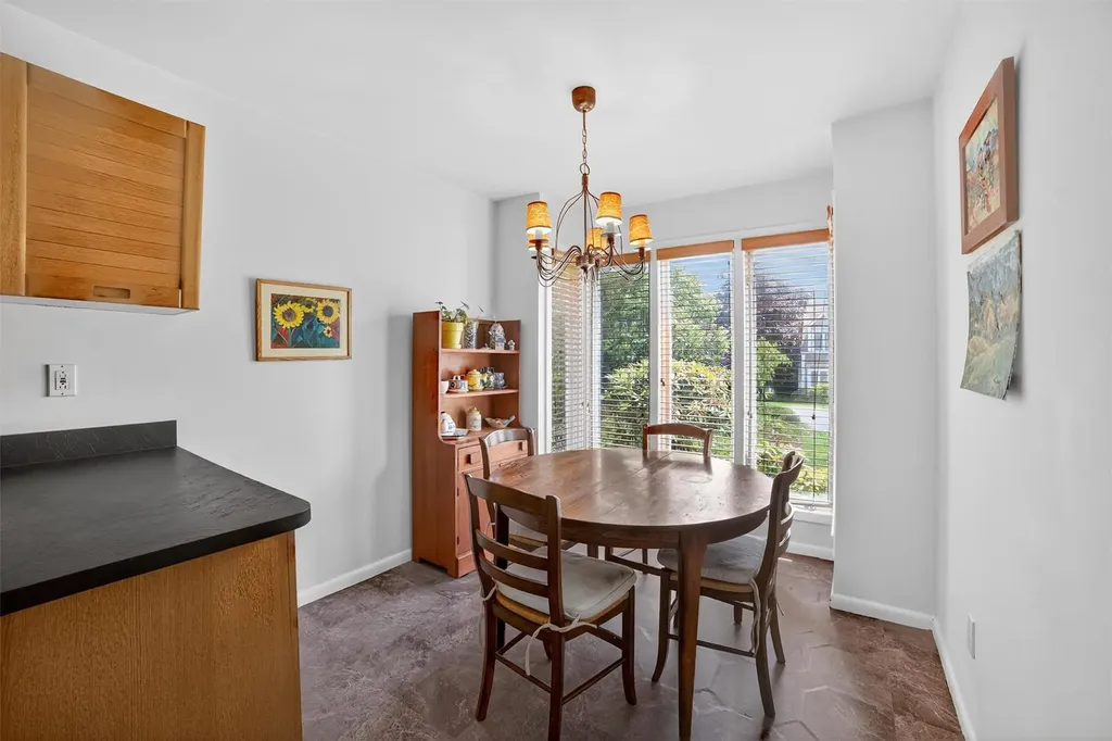 32 Spring Pond Drive Ossining NY 10562