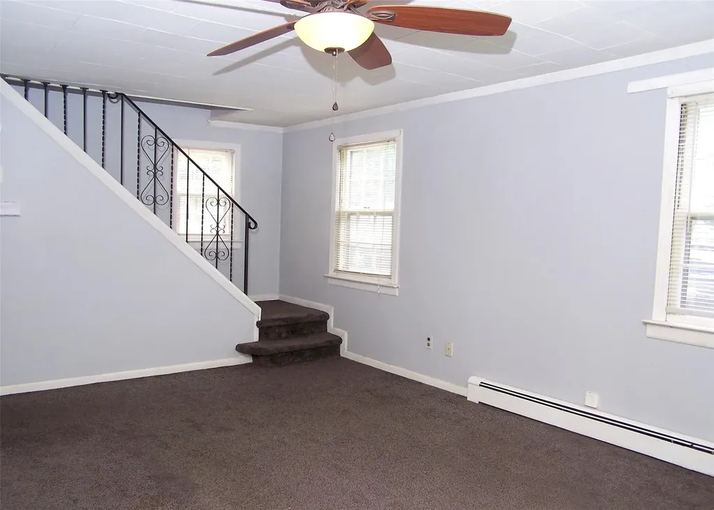 152 W Yaphank Road Coram NY 11727