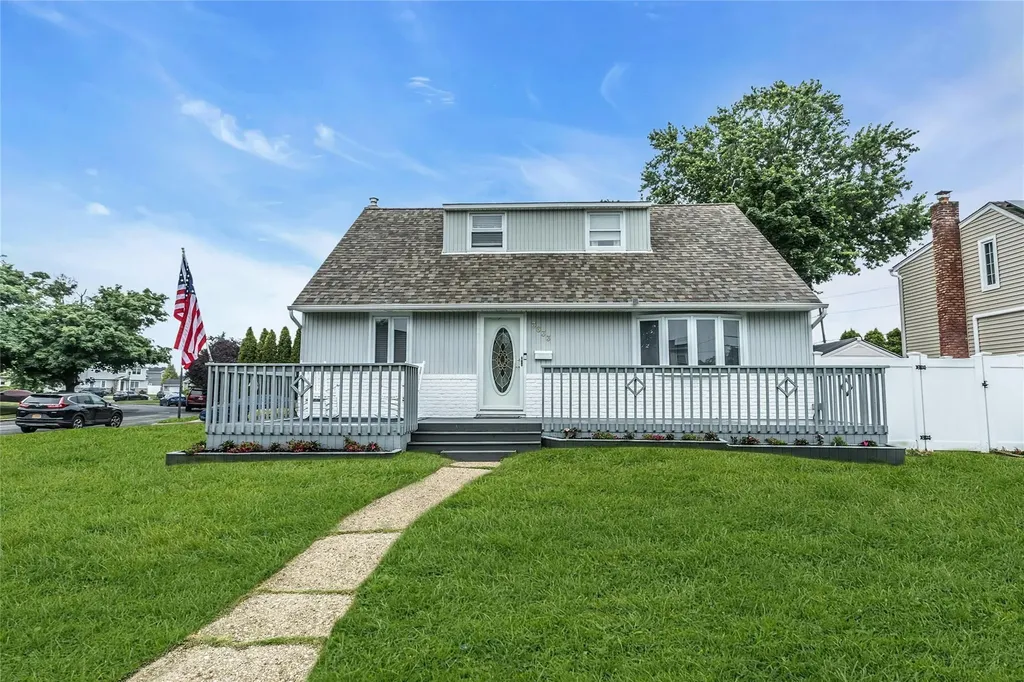 3633 Summer Drive Wantagh NY 11793