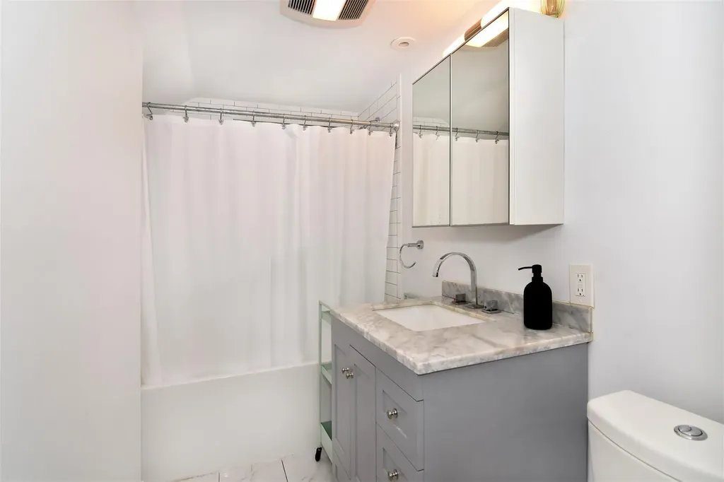 37 Tanglewylde Avenue Bronxville NY 10708