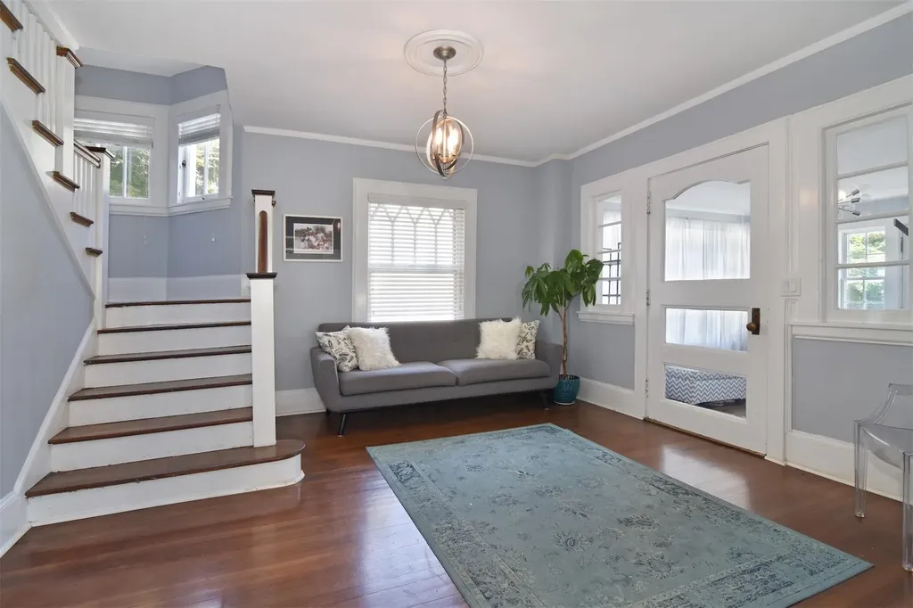 37 Tanglewylde Avenue Bronxville NY 10708