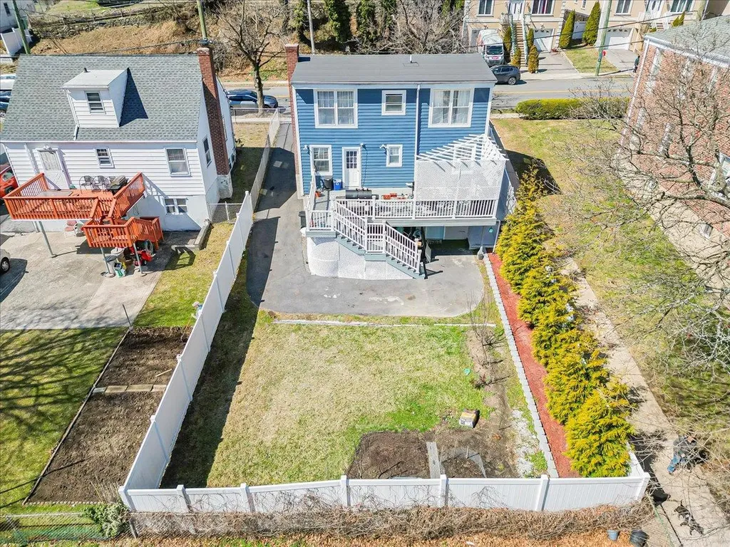 832 Palisade Avenue Yonkers NY 10703