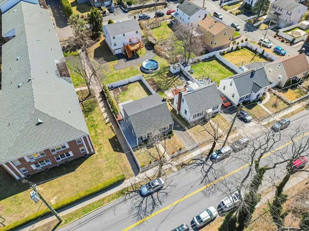 832 Palisade Avenue Yonkers NY 10703