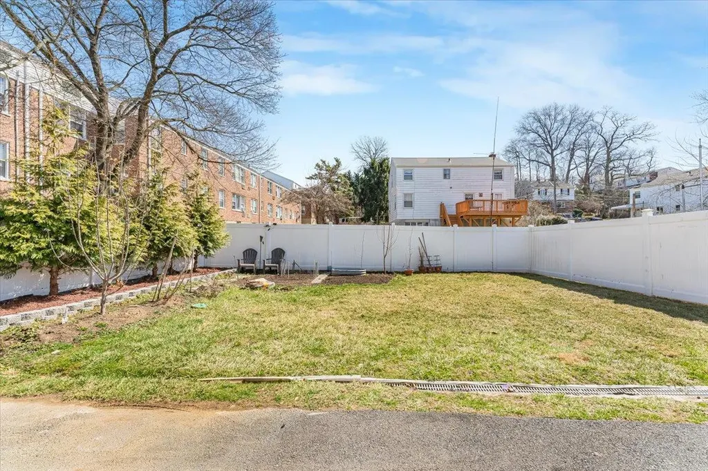832 Palisade Avenue Yonkers NY 10703