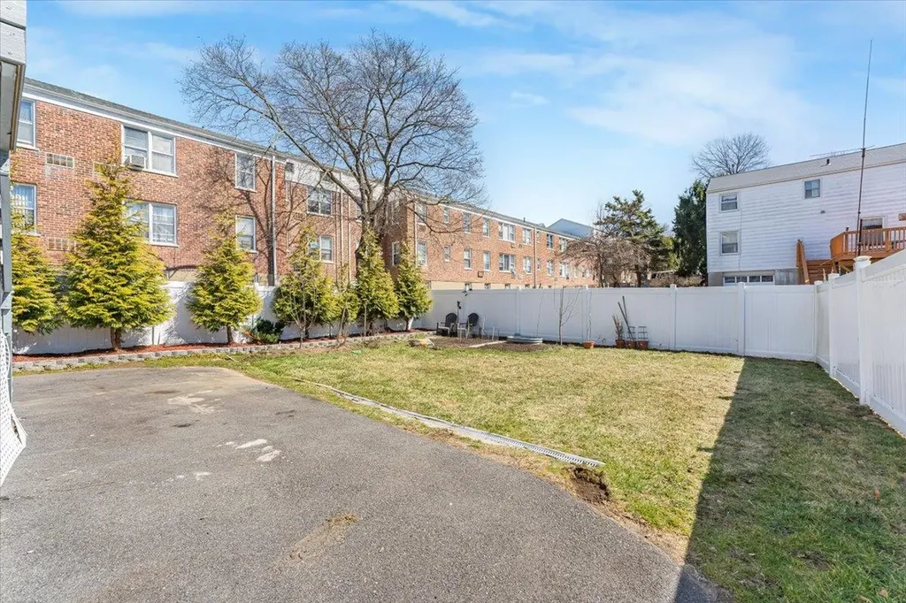 832 Palisade Avenue Yonkers NY 10703
