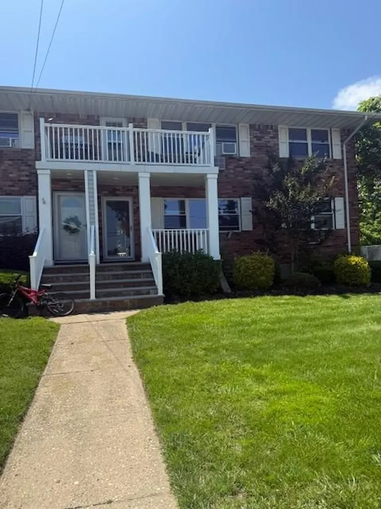 80 Ralph Avenue Babylon NY 11702