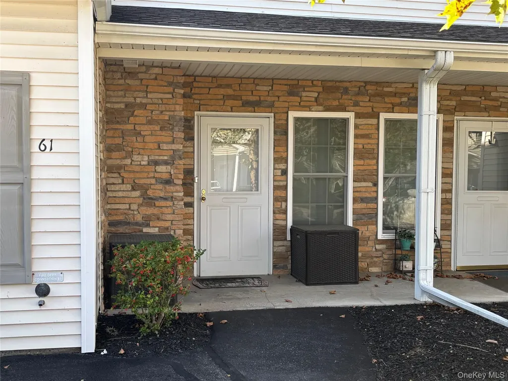 61 Aveonis Court Fishkill NY 12524