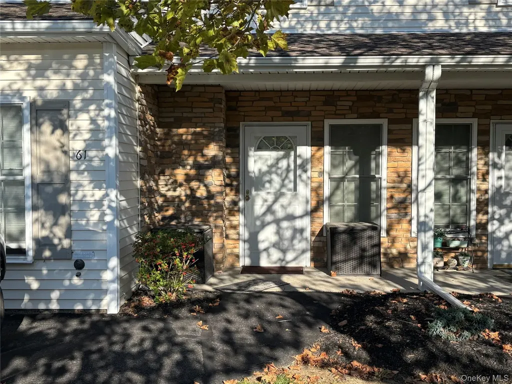 61 Aveonis Court Fishkill NY 12524