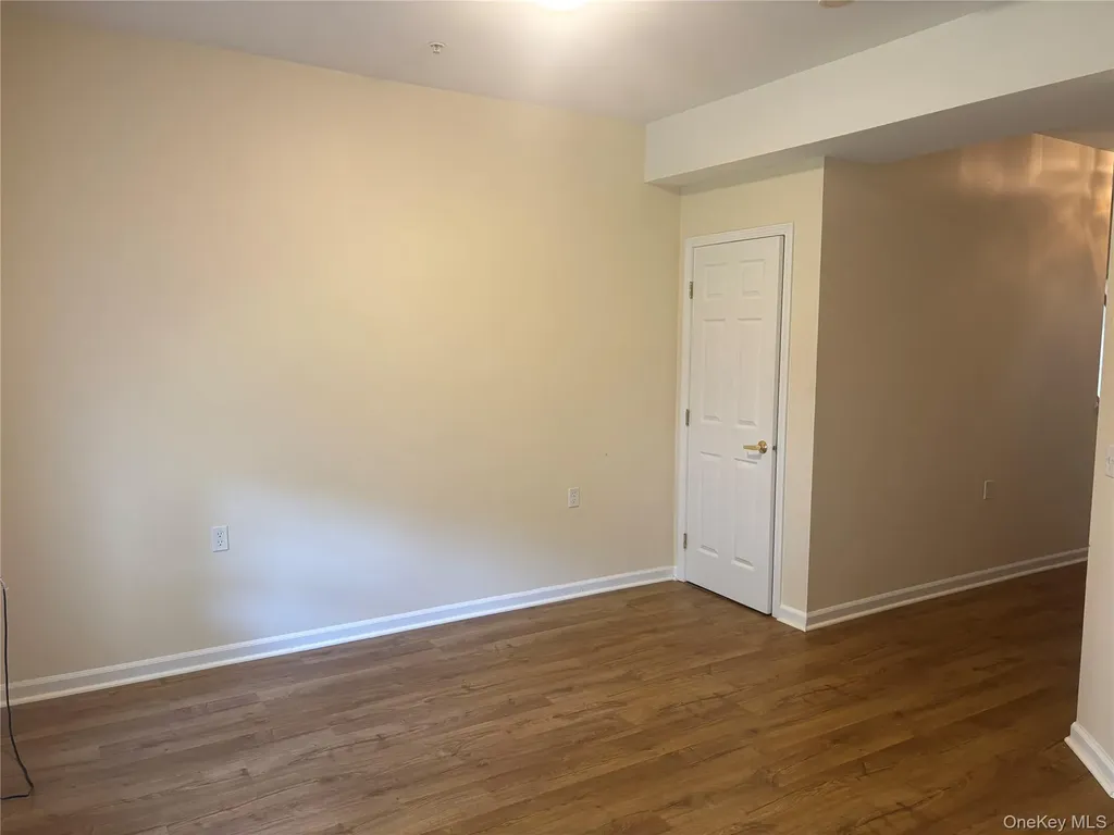 61 Aveonis Court Fishkill NY 12524