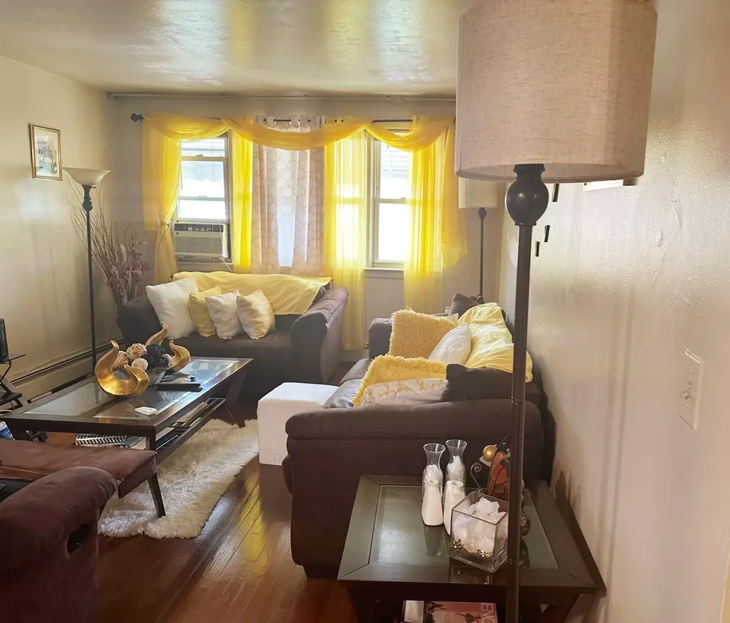 804 E 221st Street Bronx NY 10467