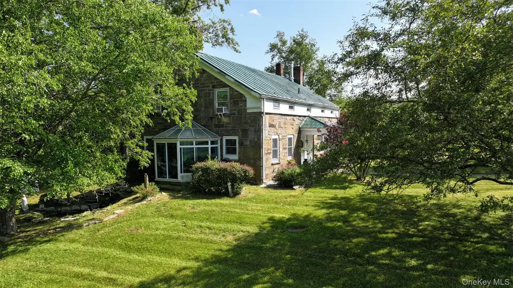 321 Crans Mill Road Pine Bush NY 12566