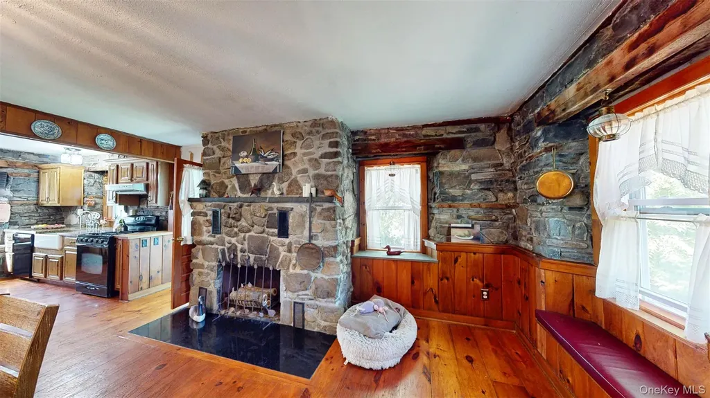 321 Crans Mill Road Pine Bush NY 12566