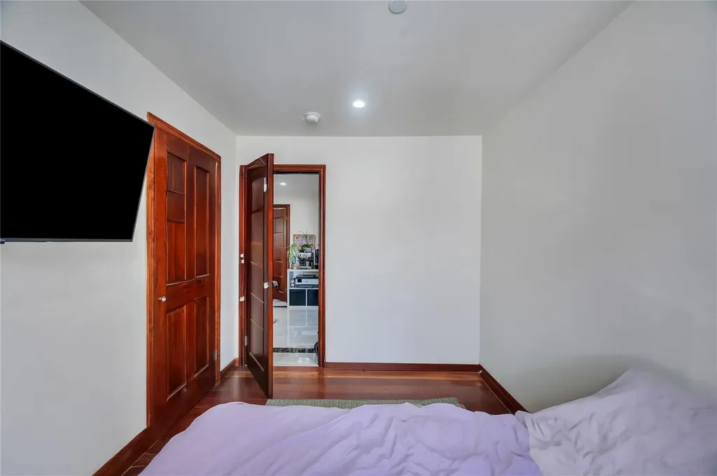 7425 43rd Avenue Elmhurst NY 11373