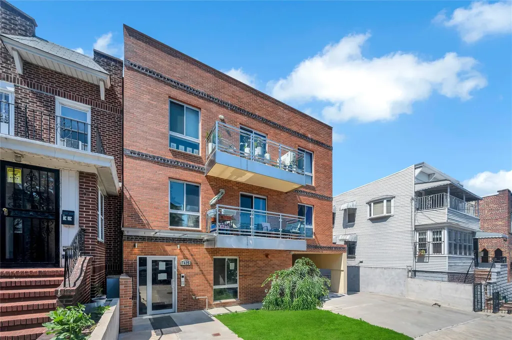 7425 43rd Avenue Elmhurst NY 11373