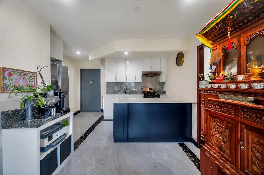 7425 43rd Avenue Elmhurst NY 11373