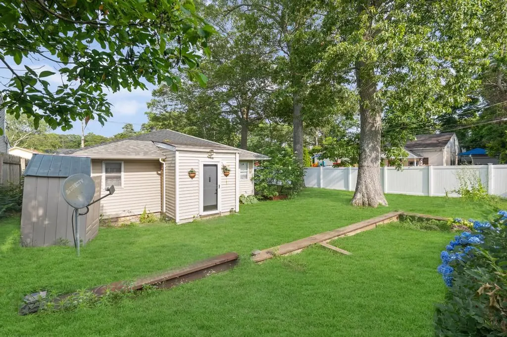 36 Adirondack Drive Selden NY 11784