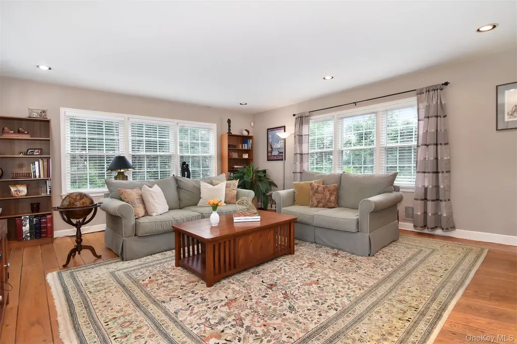 99 Rockingchair Road White Plains NY 10607