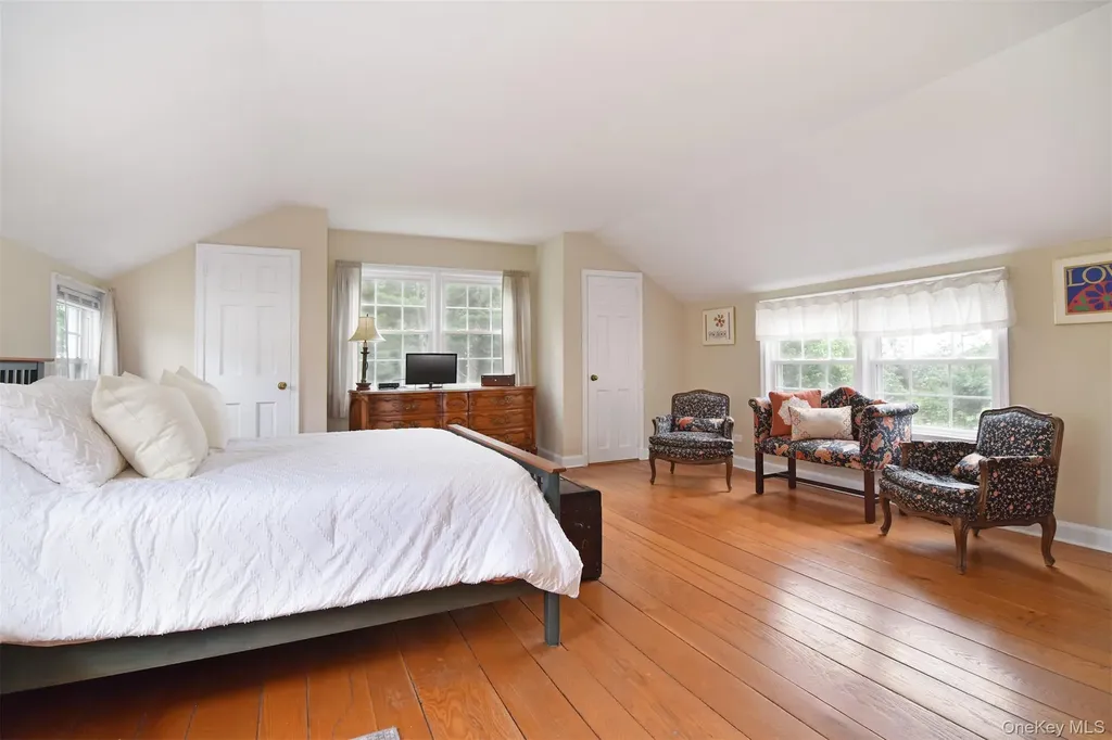 99 Rockingchair Road White Plains NY 10607