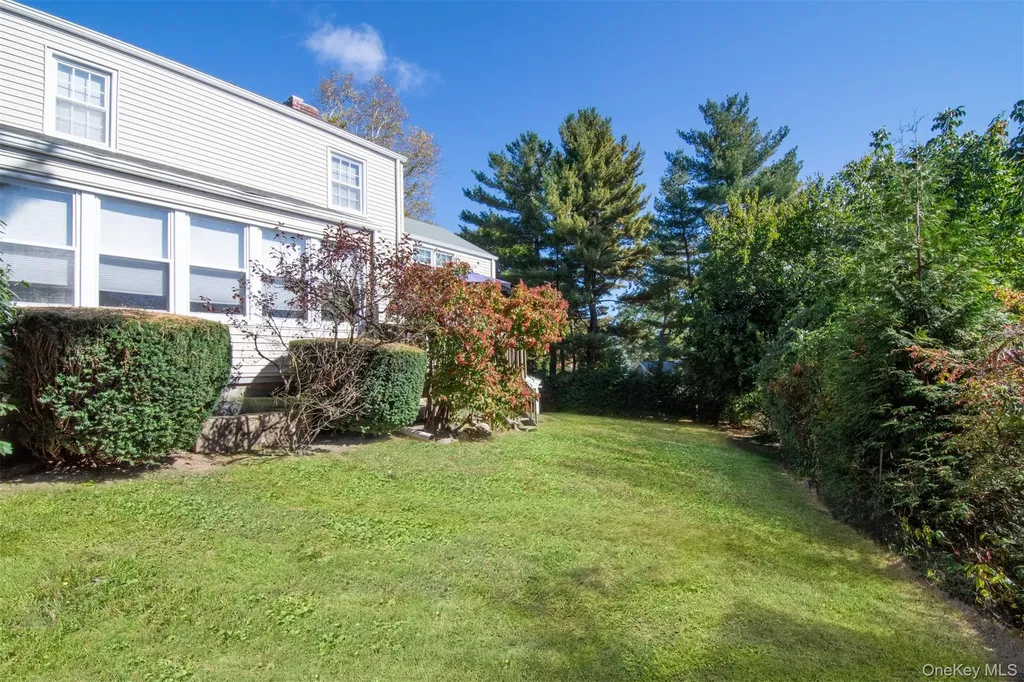 99 Rockingchair Road White Plains NY 10607