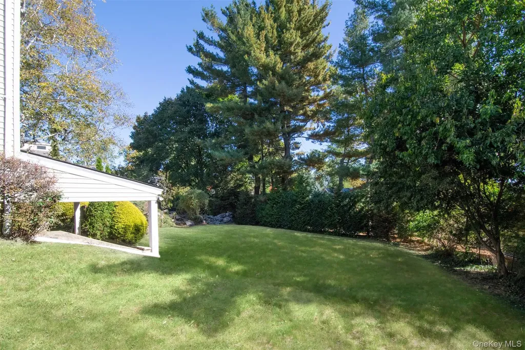 99 Rockingchair Road White Plains NY 10607
