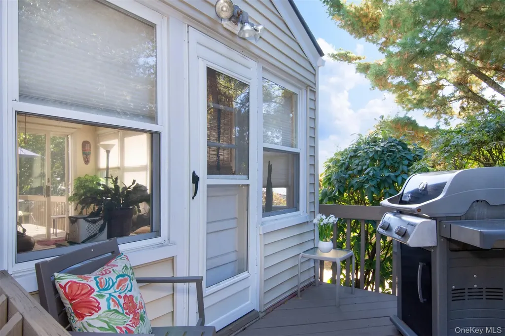 99 Rockingchair Road White Plains NY 10607
