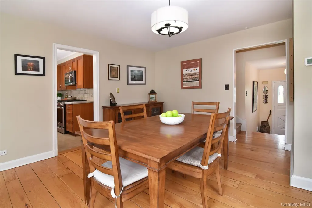 99 Rockingchair Road White Plains NY 10607