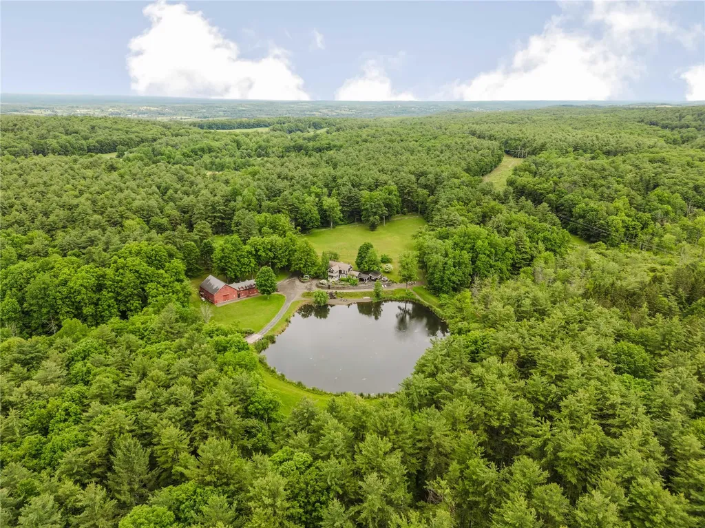 88 Mac Brown Road Claverack NY 12513