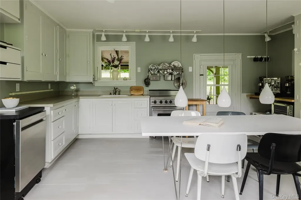 88 Mac Brown Road Claverack NY 12513