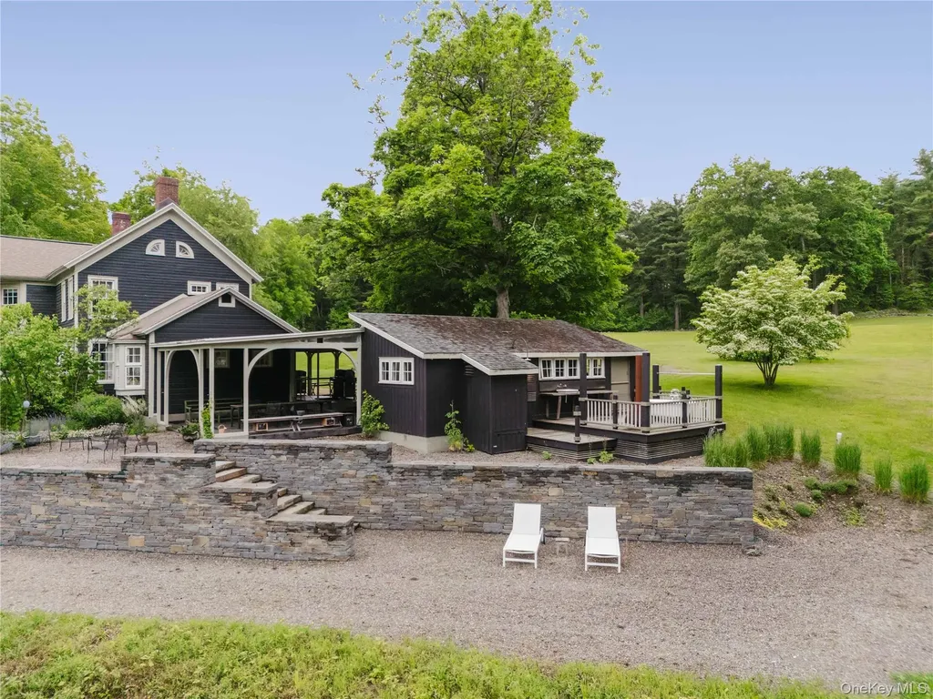 88 Mac Brown Road Claverack NY 12513