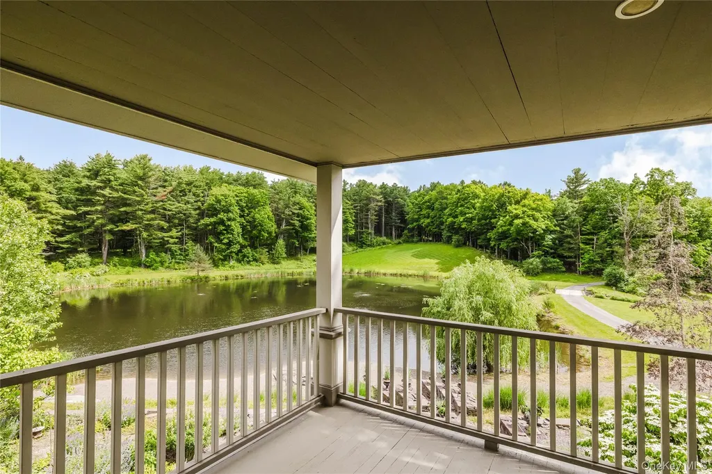 88 Mac Brown Road Claverack NY 12513