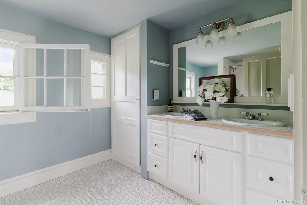88 Mac Brown Road Claverack NY 12513