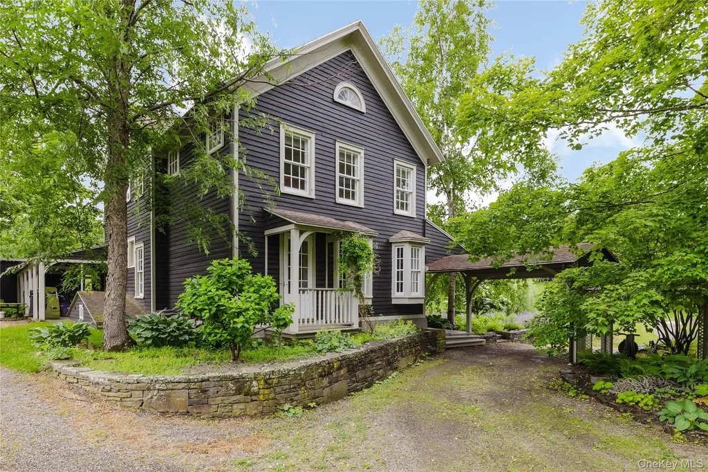 88 Mac Brown Road Claverack NY 12513