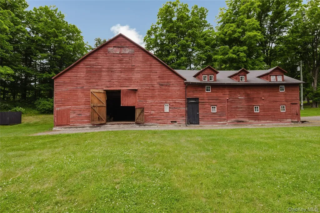 88 Mac Brown Road Claverack NY 12513