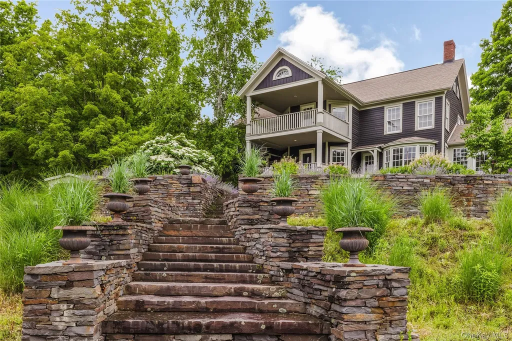 88 Mac Brown Road Claverack NY 12513