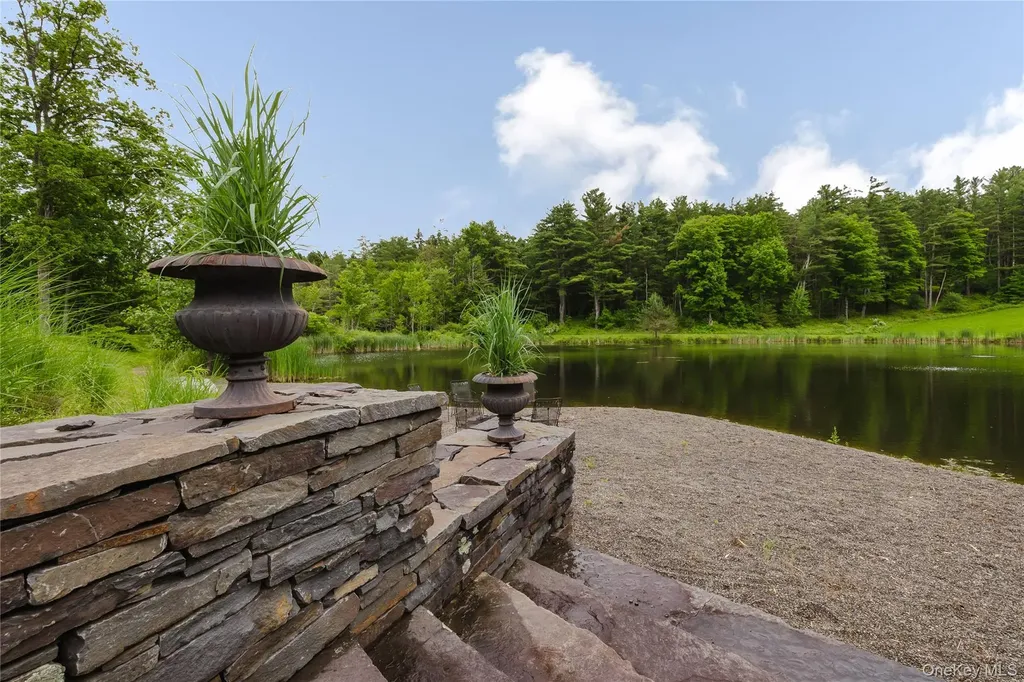 88 Mac Brown Road Claverack NY 12513