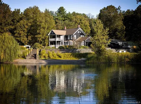 88 Mac Brown Road Claverack NY 12513