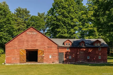 88 Mac Brown Road Claverack NY 12513
