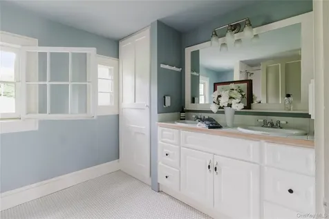 88 Mac Brown Road Claverack NY 12513