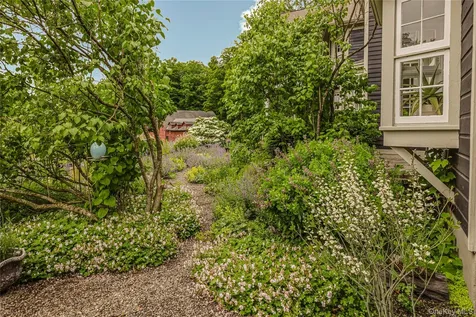 88 Mac Brown Road Claverack NY 12513