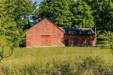 88 Mac Brown Road Claverack NY 12513