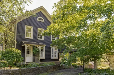 88 Mac Brown Road Claverack NY 12513