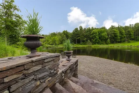 88 Mac Brown Road Claverack NY 12513