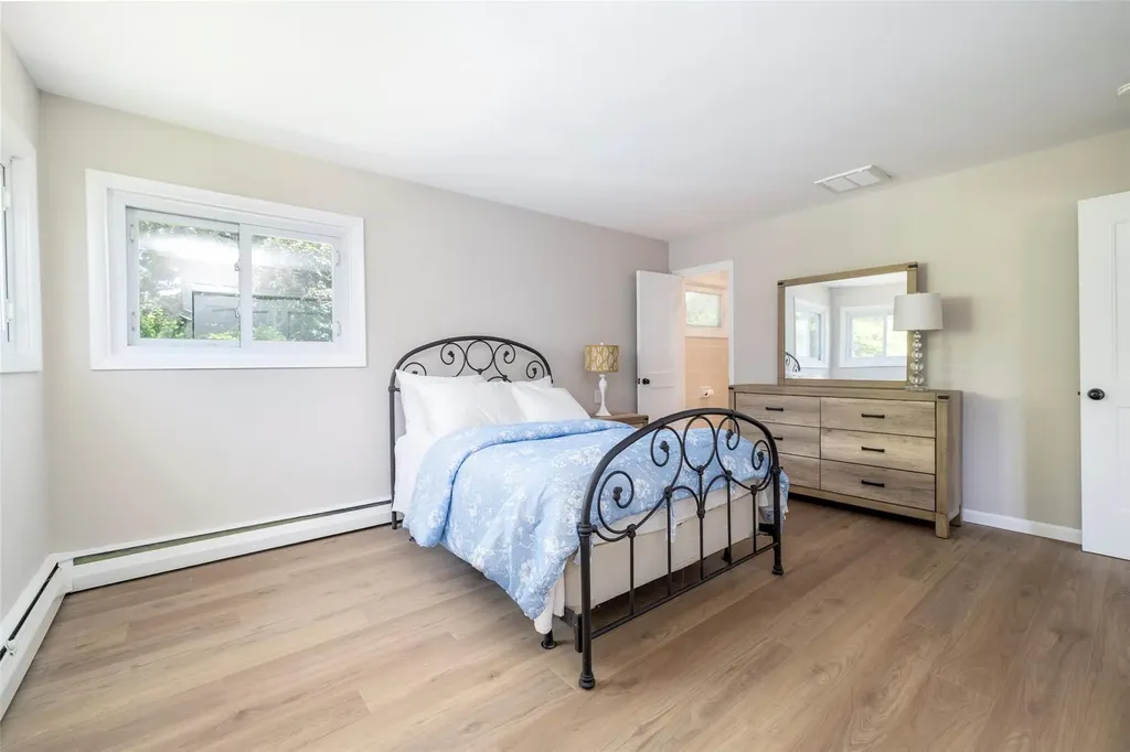 4 Beaumont Avenue Massapequa NY 11758
