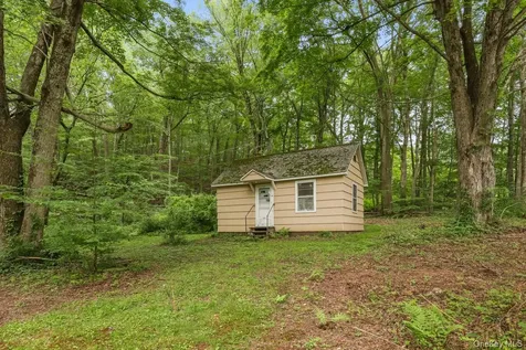 65 Hortontown Road Carmel NY 10512